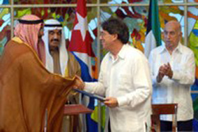 Kuwait Ministro